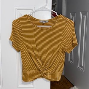 super cute yellow shirt!! really soft size M